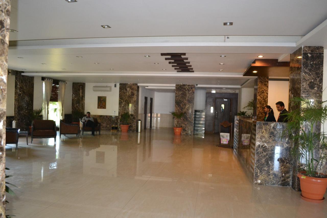 Hotel Ashish International Bhilai Eksteriør billede