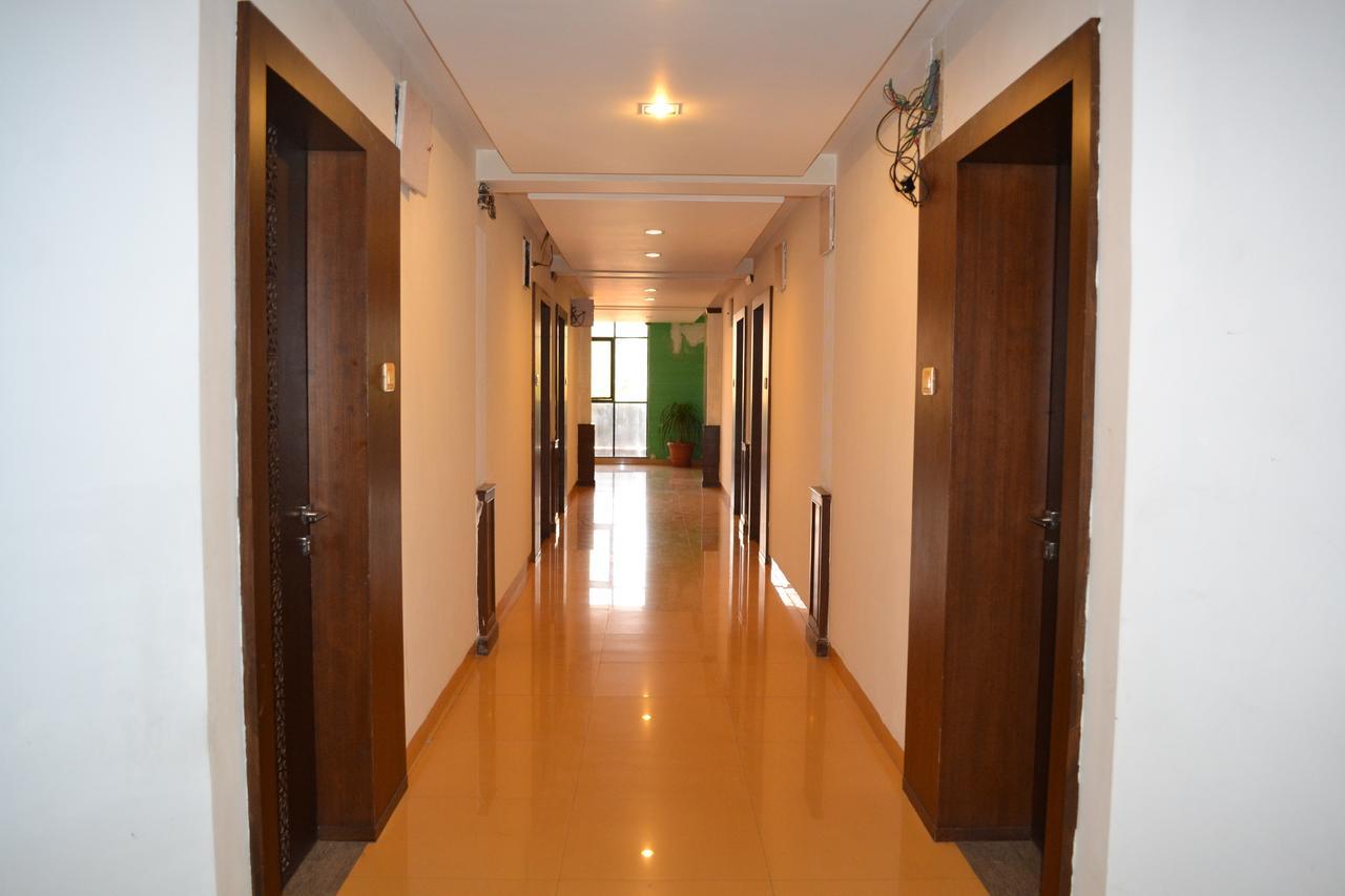 Hotel Ashish International Bhilai Eksteriør billede