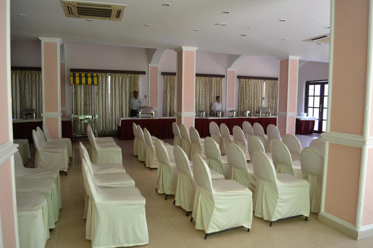 Hotel Ashish International Bhilai Eksteriør billede