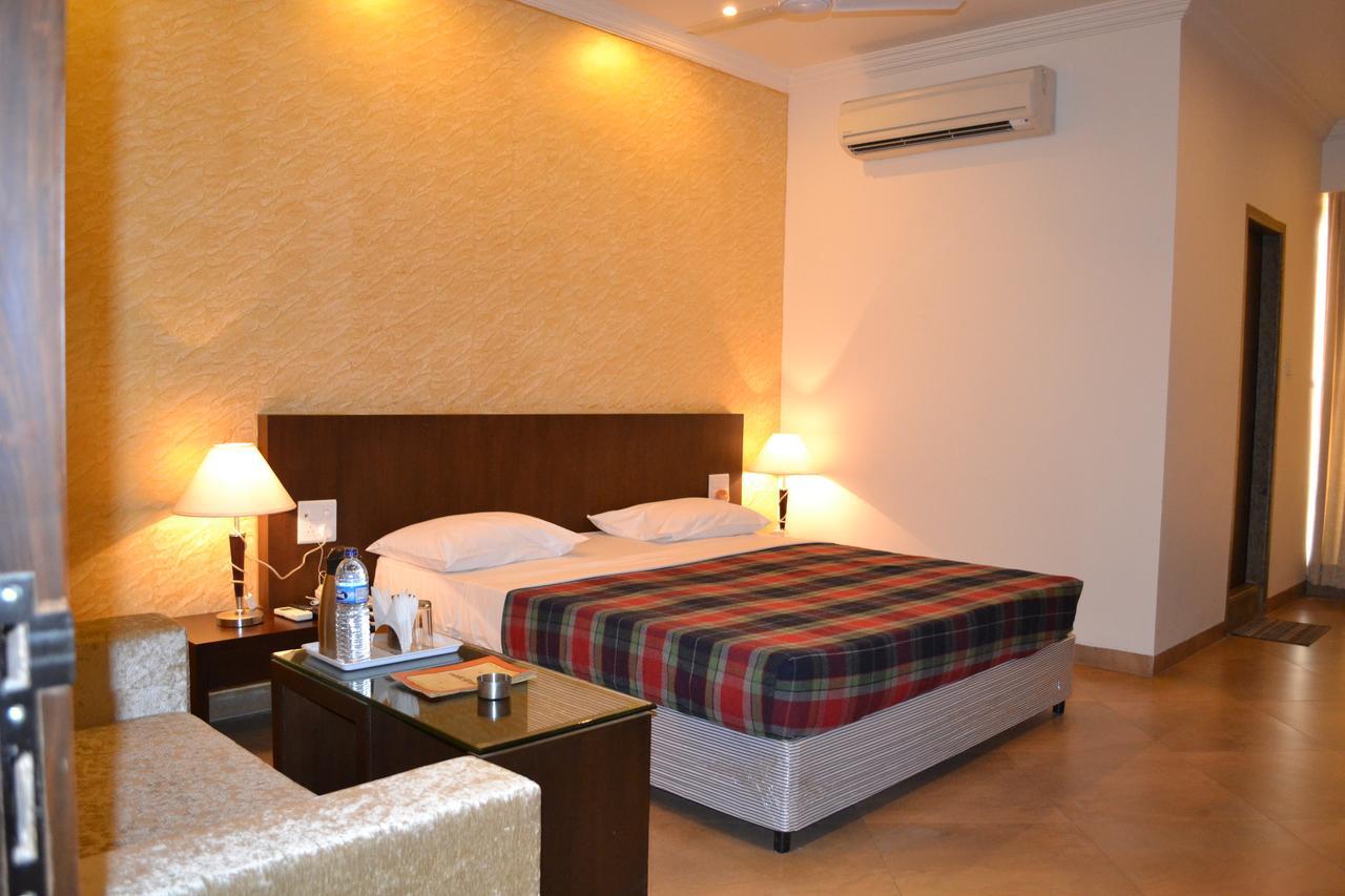 Hotel Ashish International Bhilai Værelse billede