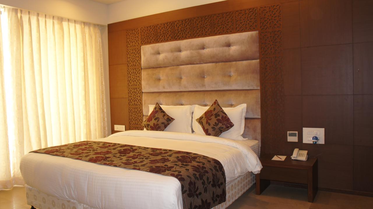 Hotel Ashish International Bhilai Eksteriør billede